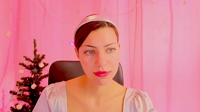 Snapshot of AniSkyy chatting on 15, 12, 2025 AniSkyy online show from 15, 12, 2025