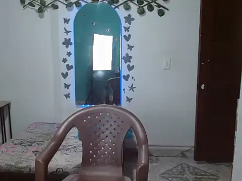 Snapshot of Andreaebony chatting on 15, 12, 2025 Andreaebony online show from 15, 12, 2025