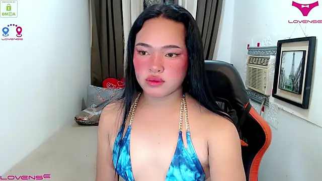 Snapshot of Fantacyloverr chatting on 4, 12, 2025 Fantacyloverr online show from 4, 12, 2025