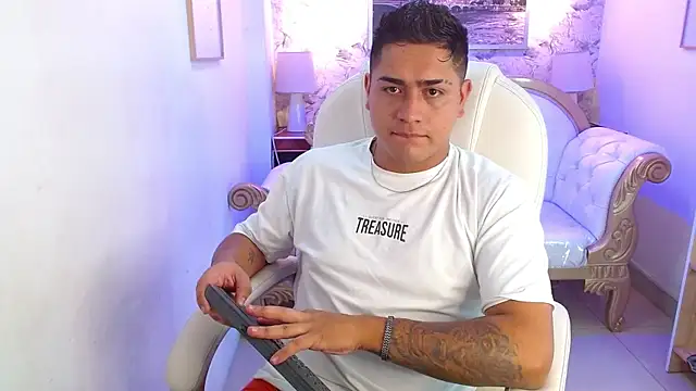 aroon 12 online show from 5, 12, 2025