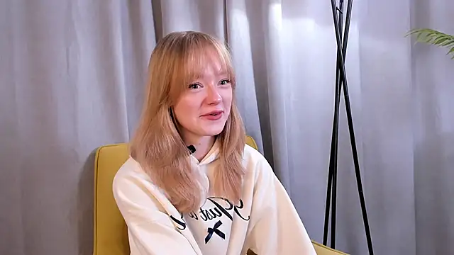 Snapshot of MatthewHoffis chatting on 4, 12, 2025 MatthewHoffis online show from 4, 12, 2025