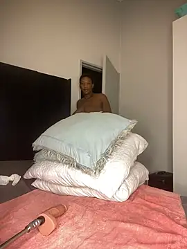 Snapshot of GiantClithpee chatting on 9, 2, 2025 GiantClithpee online show from 9, 2, 2025