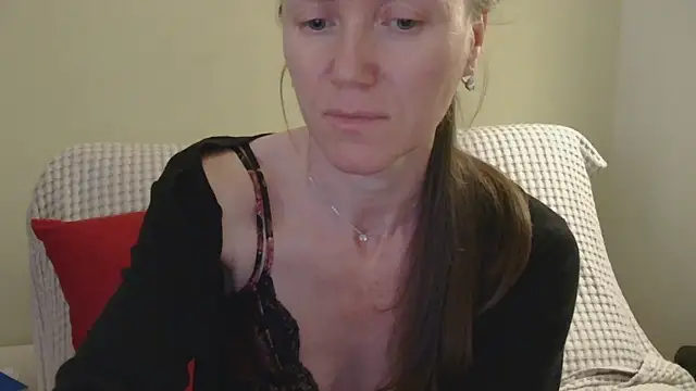 Snapshot of AuroraAG chatting on 16, 4, 2026 AuroraAG online show from 16, 4, 2026