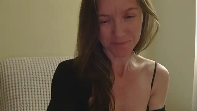 Snapshot of AuroraAG chatting on 18, 4, 2026 AuroraAG online show from 18, 4, 2026