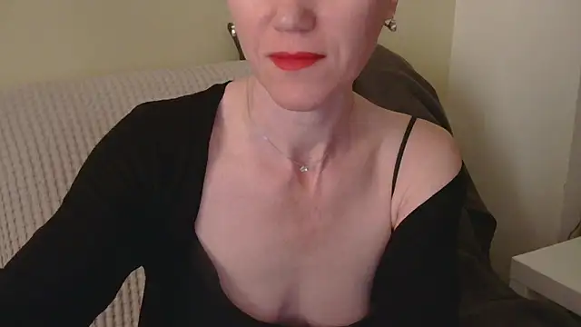 Snapshot of AuroraAG chatting on 22, 4, 2026 AuroraAG online show from 22, 4, 2026
