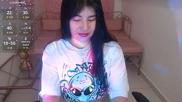 Snapshot of Nina_harpper_ chatting on 3, 12, 2025 Nina harpper online show from 3, 12, 2025