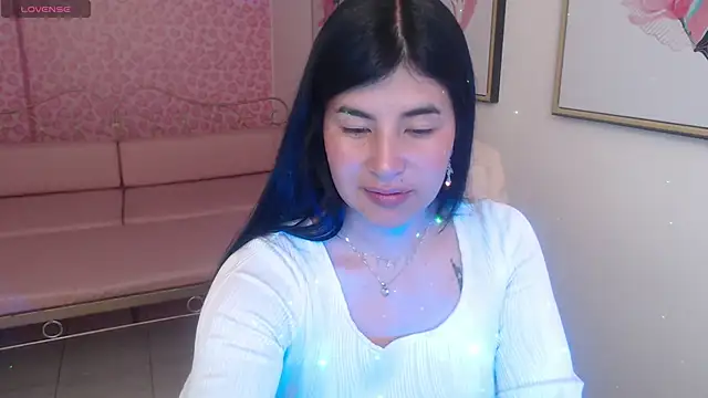 Snapshot of Nina_harpper_ chatting on 14, 12, 2025 Nina harpper online show from 14, 12, 2025