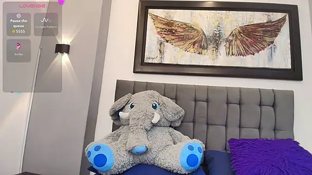 Snapshot of Andre_cloefoxx_ chatting on 14, 12, 2025 Andre cloefoxx online show from 14, 12, 2025