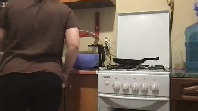 Snapshot of KrisToday chatting on 5, 12, 2025 KrisToday online show from 5, 12, 2025