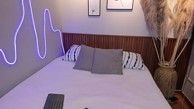 MIAROGGERSS online show from 17, 1, 2026