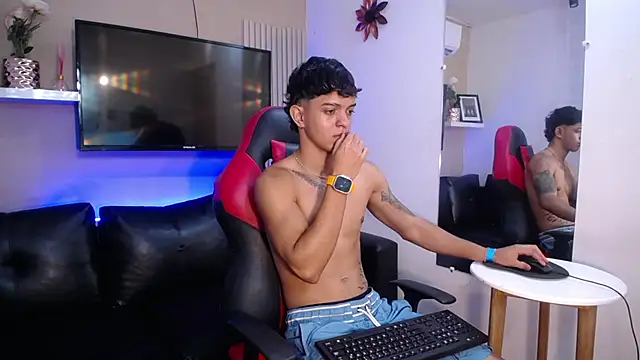 Snapshot of noah_cole_ chatting on 19, 12, 2025 noah cole online show from 19, 12, 2025