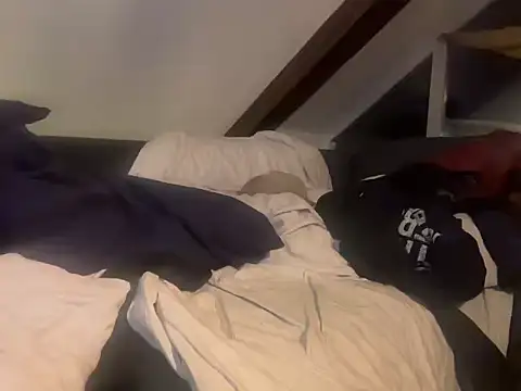 Snapshot of CBT-Sounding chatting on 3, 12, 2025 CBT-Sounding online show from 3, 12, 2025