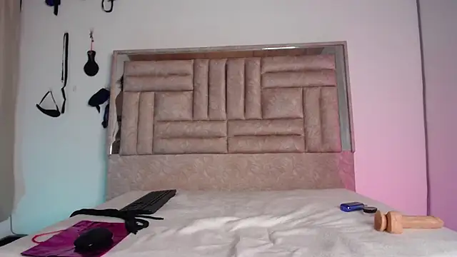 Snapshot of Alexamoonx chatting on 16, 12, 2025 Alexamoonx online show from 16, 12, 2025