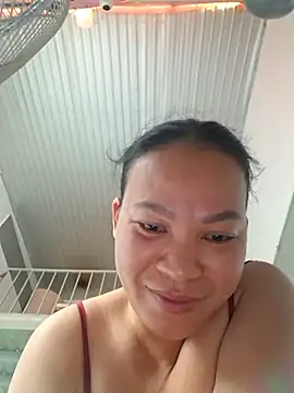 felicity chloe online show from 9, 4, 2026