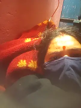 Your-shreya143 online show from 18, 12, 2025