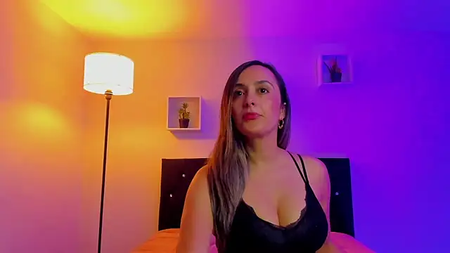 Snapshot of Victoria_Rose_ chatting on 6, 6, 2026 Victoria Rose online show from 6, 6, 2026
