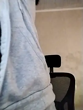 Carameloswing1 online show from 16, 12, 2025