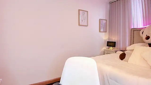 Snapshot of lya__brown chatting on 20, 2, 2026 lya brown online show from 20, 2, 2026