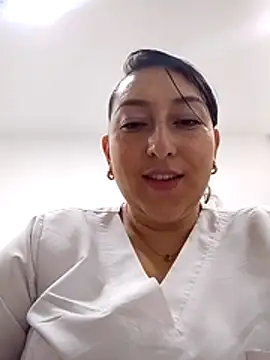 Valeria montana  online show from 24, 2, 2026