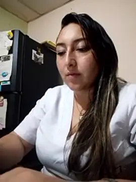 Valeria montana  online show from 25, 2, 2026