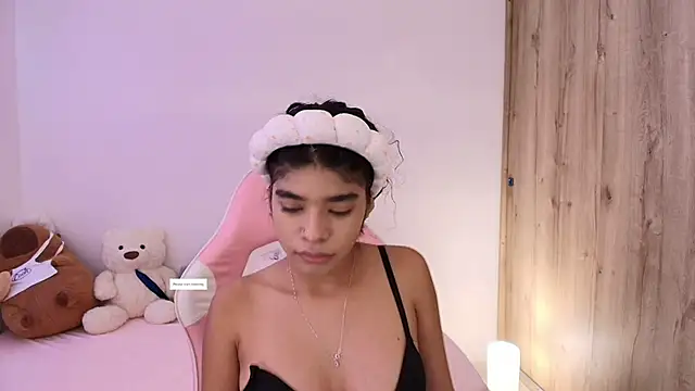 phia carter online show from 16, 4, 2026