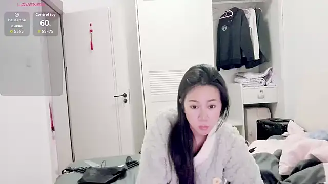 Snapshot of TONGTONG-2025 chatting on 15, 12, 2025 TONGTONG-2025 online show from 15, 12, 2025