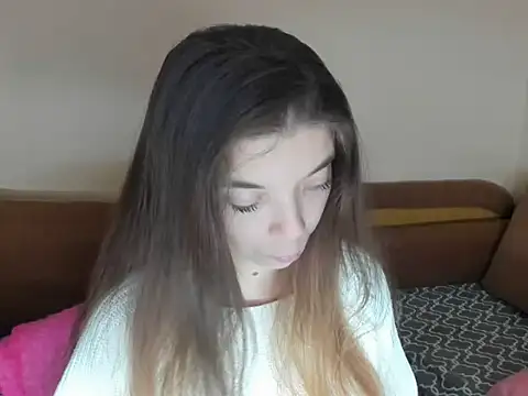 Snapshot of LikaAliston chatting on 1, 2, 2026 LikaAliston online show from 1, 2, 2026