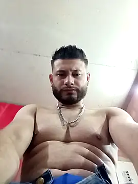 Snapshot of MaxSteel_x chatting on 4, 12, 2025 MaxSteel x online show from 4, 12, 2025