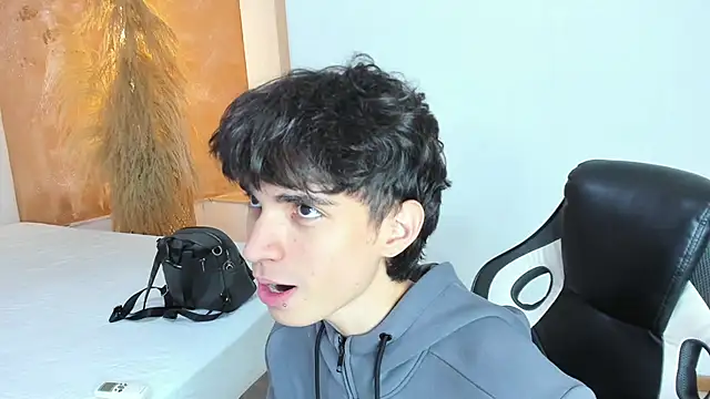 CONNOR STONNE  online show from 20, 2, 2026