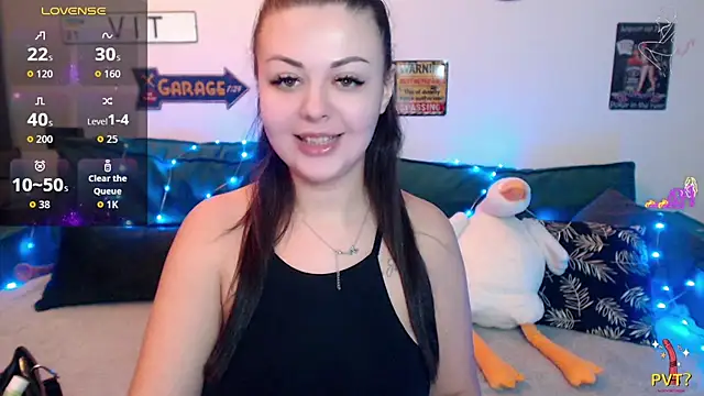 MonicaMoonly online show from 5, 12, 2025