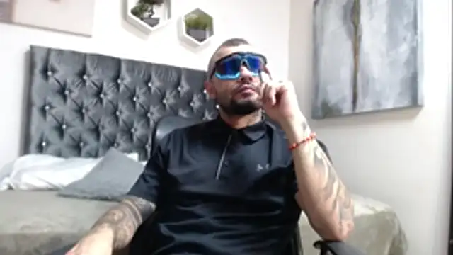 lucky smith1 online show from 17, 12, 2025