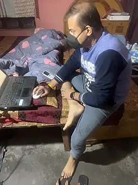 Snapshot of yoyoyohunny chatting on 4, 12, 2025 yoyoyohunny online show from 4, 12, 2025