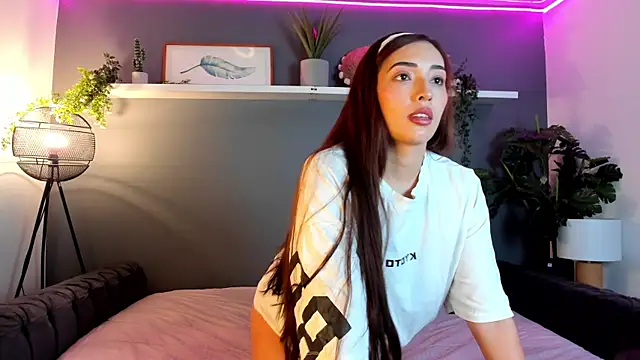 Snapshot of anny_bianchi_ chatting on 14, 12, 2025 anny bianchi online show from 14, 12, 2025