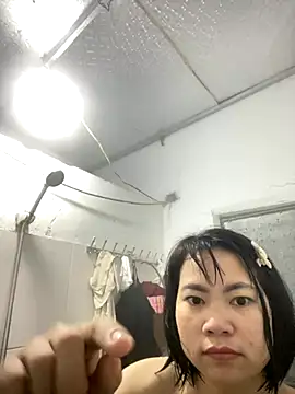 Snapshot of Chew_candy chatting on 4, 12, 2025 Chew candy online show from 4, 12, 2025