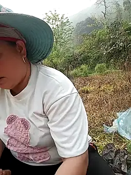 sary-hot2x online show from 27, 3, 2026