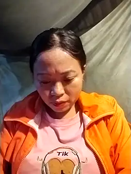 Snapshot of AlilaK2 chatting on 5, 12, 2025 AlilaK2 online show from 5, 12, 2025