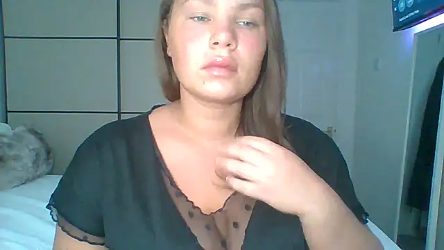 Snapshot of GEMMARMALADE chatting on 4, 7, 2026 GEMMARMALADE online show from 4, 7, 2026
