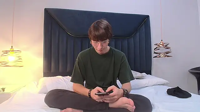 Snapshot of JeffBellfort chatting on 23, 6, 2026 JeffBellfort online show from 23, 6, 2026