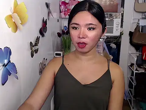 Snapshot of voganmarie chatting on 3, 7, 2026 voganmarie online show from 3, 7, 2026