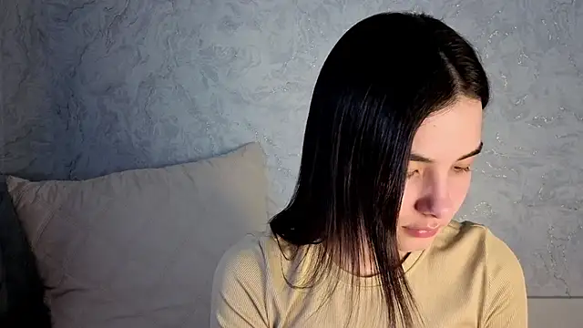 Laura Sunday online show from 31, 3, 2026