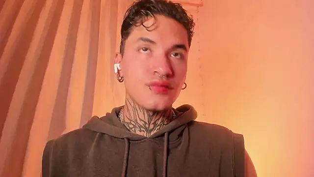 AlecBanne online show from 15, 12, 2025