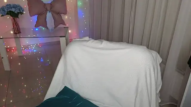 Deborah lowe online show from 17, 2, 2026