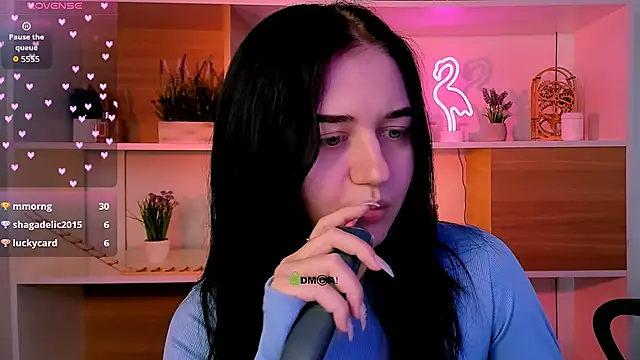 Snapshot of diara_ti chatting on 14, 12, 2025 diara ti online show from 14, 12, 2025