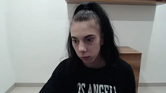 Snapshot of Lillia_dark chatting on 5, 12, 2025 Lillia dark online show from 5, 12, 2025