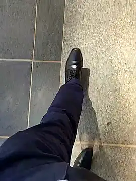 boyfromMum bai online show from 14, 4, 2026