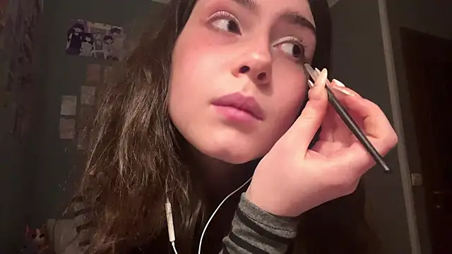 Snapshot of UnaskedGod chatting on 14, 12, 2025 UnaskedGod online show from 14, 12, 2025