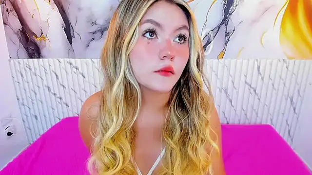 Snapshot of VioletaSweett1 chatting on 6, 1, 2026 VioletaSweett1 online show from 6, 1, 2026