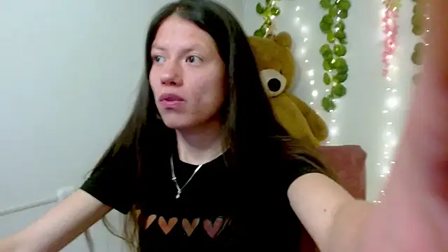 Snapshot of daphne160920 chatting on 5, 12, 2025 daphne160920 online show from 5, 12, 2025