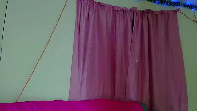 Snapshot of joyshe__vergara chatting on 5, 12, 2025 joyshe vergara online show from 5, 12, 2025