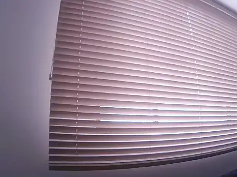 Fernanda andrew online show from 4, 3, 2026